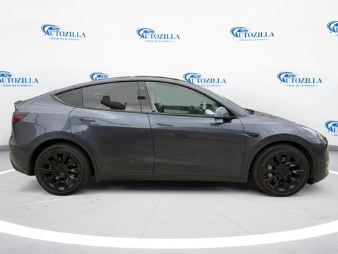 Used 2021 Tesla Model Y Long Range image 6