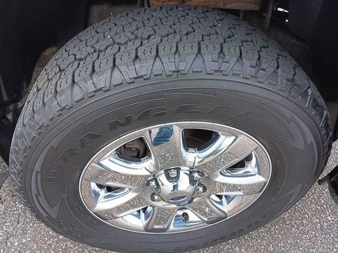Used 2014 Ford F150 XLT w/ Equipment Group 302A Luxury AWD/4WD image 25