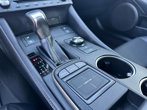 Used 2017 Lexus RC 350 image 46