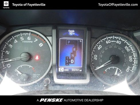 Used 2019 Toyota Tacoma TRD Off-Road image 10