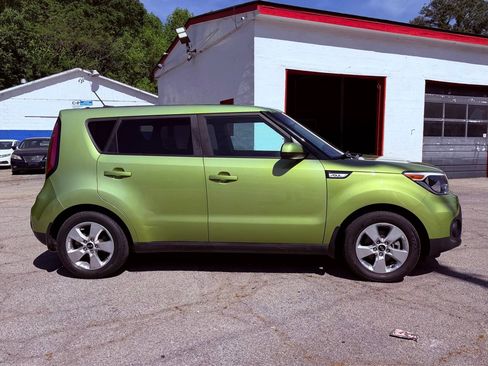 Used 2019 Kia Soul w/ Convenience Package image 5