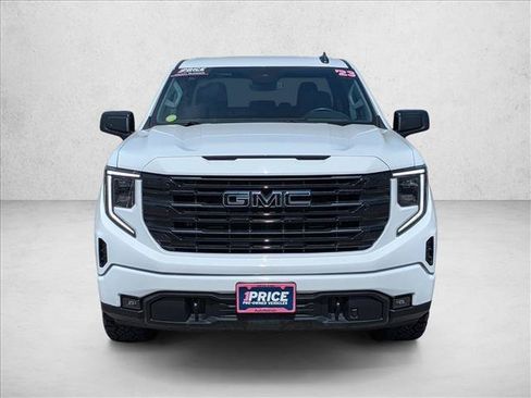 Used 2023 GMC Sierra 1500 Elevation AWD/4WD image 2