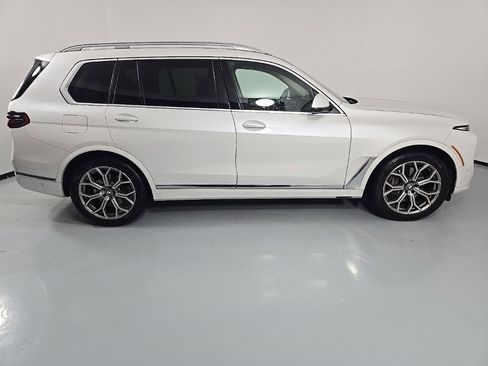 Certified 2023 BMW X7 xDrive40i w/ Executive Package image 6