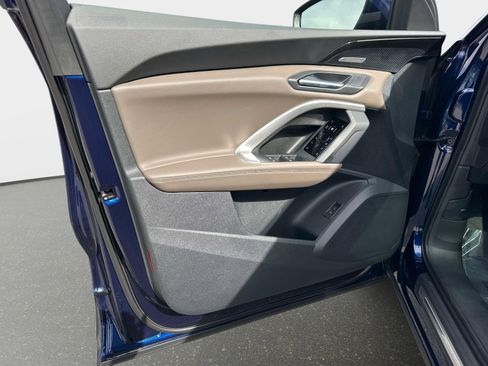 New 2025 Audi Q5 Premium Plus image 17