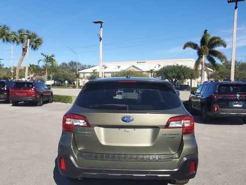 Used 2019 Subaru Outback 3.6R Touring image 12