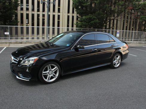 Used 2014 Mercedes-Benz E 350 Sedan image 12