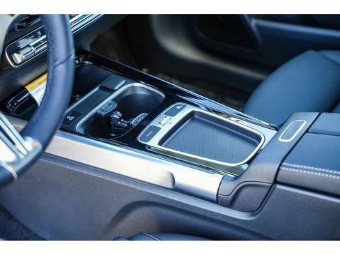 Certified 2026 Mercedes-Benz GLB 250 4MATIC image 21