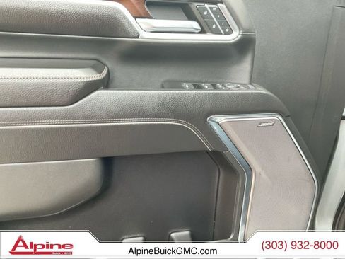 Used 2024 GMC Sierra 2500 Denali w/ Denali Reserve Package image 19