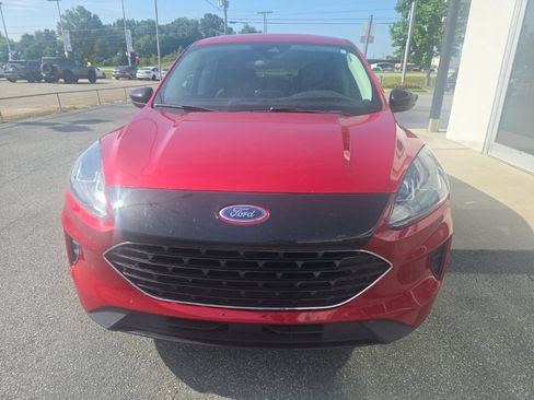 Used 2022 Ford Escape SE w/ SE Sport Appearance Package FWD image 29