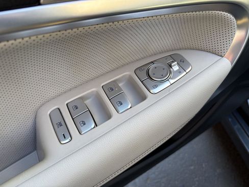 Used 2019 Genesis G70 2.0T Advanced w/ Elite Package AWD/4WD image 12