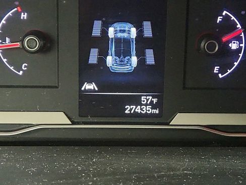 Used 2022 Hyundai Santa Cruz SEL image 14