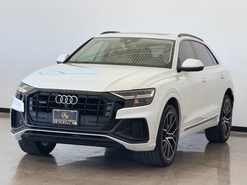 Used 2019 Audi Q8 Premium Plus w/ Premium Plus AWD/4WD image 3