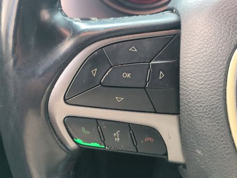 Used 2019 Dodge Charger SXT w/ Leather Interior Group image 25