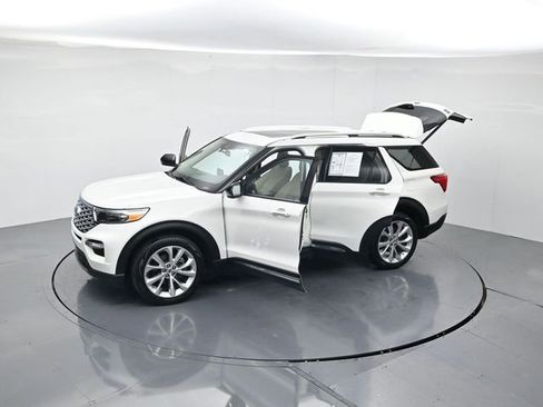 Used 2023 Ford Explorer Platinum w/ Technology Package image 48