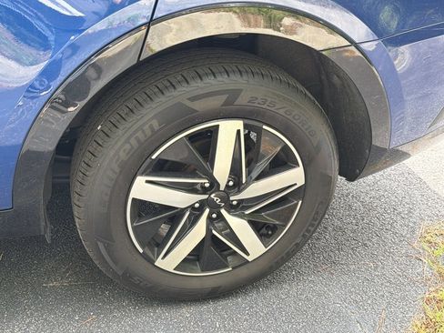 Used 2022 Kia Sorento S FWD image 5