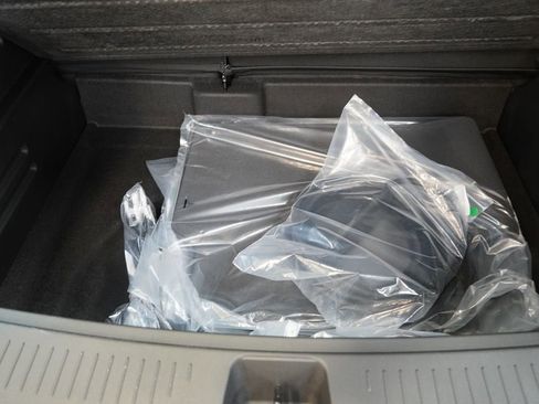 New 2027 Chevrolet Bolt LT w/ Comfort Package image 9