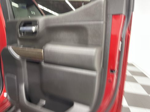 Used 2021 Chevrolet Silverado 1500 RST image 18