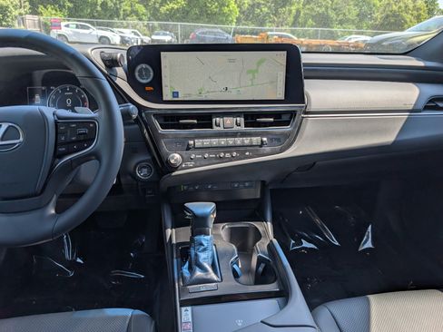 Certified 2024 Lexus ES 350 w/ Premium Package FWD image 18