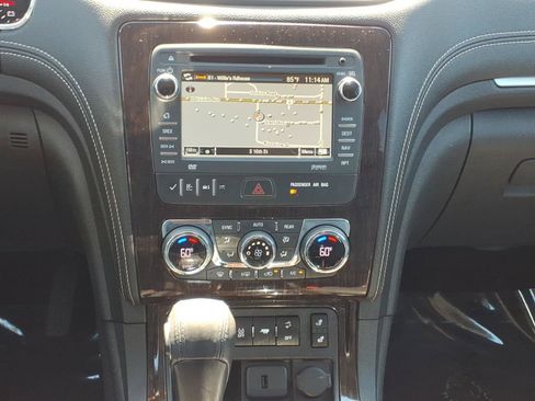 Used 2015 Chevrolet Traverse LT AWD/4WD image 16