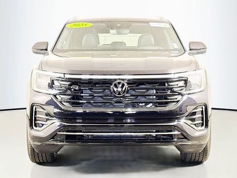 New 2025 Volkswagen Atlas Cross Sport SEL Premium R-Line image 2