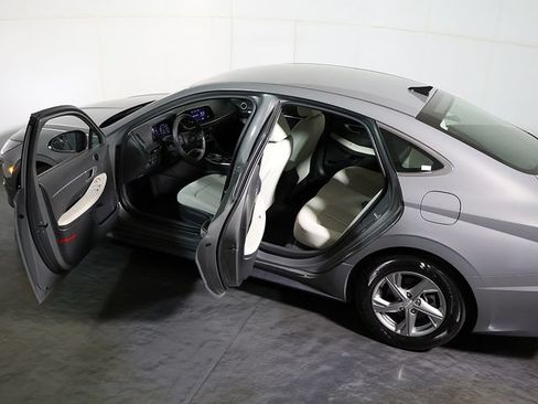 Used 2022 Hyundai Sonata SE FWD image 5