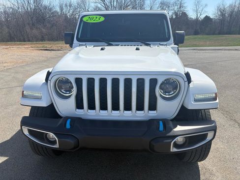 Used 2023 Jeep Wrangler Unlimited Sahara w/ Cold Weather Group image 8