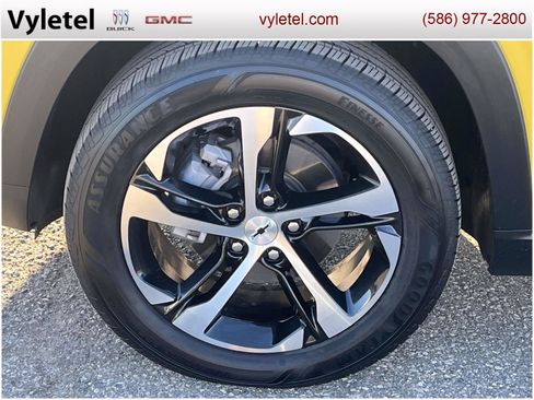 Certified 2024 Chevrolet Trax RS w/ Driver Confidence Package image 7