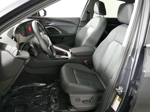 Used 2025 Audi Q5 Premium w/ Convenience Package AWD/4WD image 10