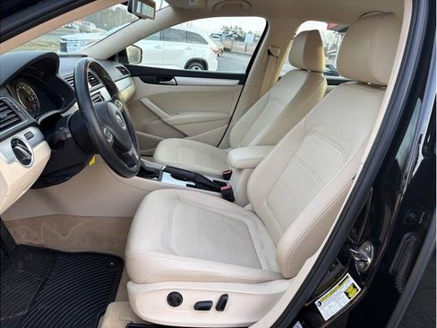Used 2013 Volkswagen Passat 2.5 SE image 10