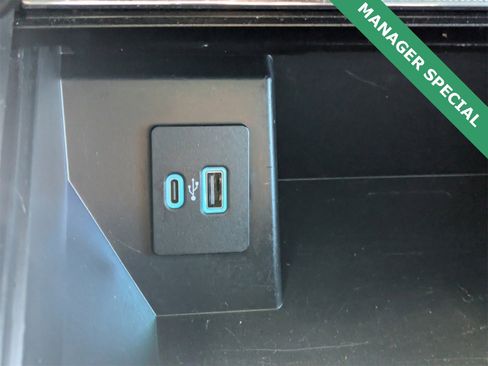 Used 2023 Ford F150 Lariat image 25