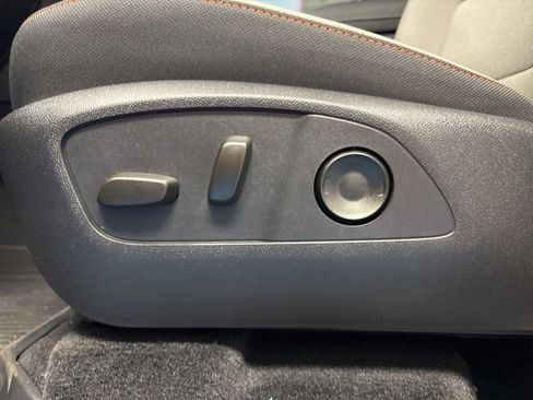 New 2026 Chevrolet Traverse LT image 31