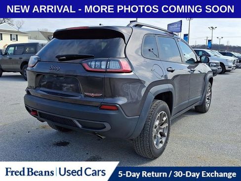 Used 2020 Jeep Cherokee Trailhawk w/ Cold Weather Group AWD/4WD image 12