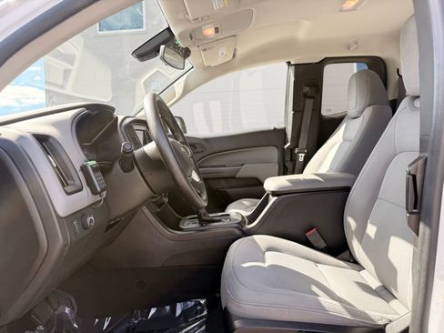 Used 2020 Chevrolet Colorado W/T w/ WT Convenience Package image 10