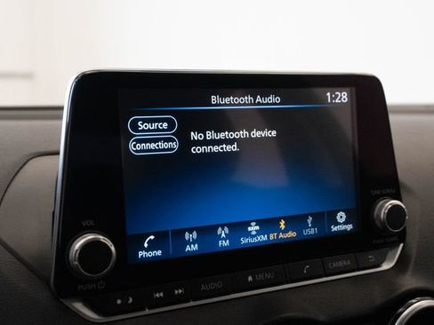 Used 2025 Nissan Sentra SV FWD image 4