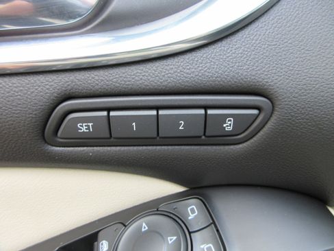 Used 2023 Buick Enclave Premium w/ Experience Buick Package AWD/4WD image 30
