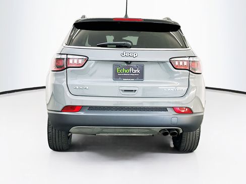 Used 2022 Jeep Compass Limited image 7