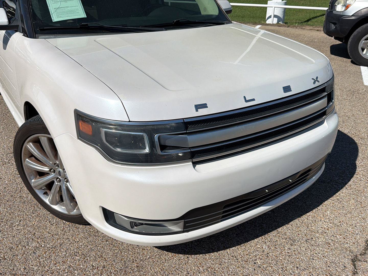 Used 2015 Ford Flex Limited w/ Equipment Group 302A AWD/4WD image 9