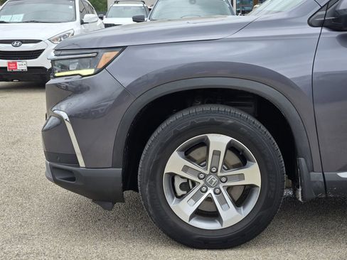 Used 2023 Honda Pilot EX-L image 6