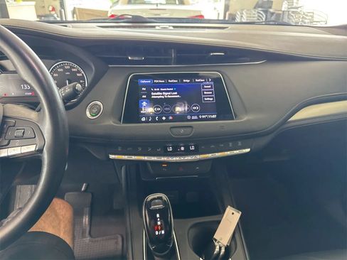 Used 2020 Cadillac XT4 Premium Luxury w/ Driver Awareness Package FWD image 16
