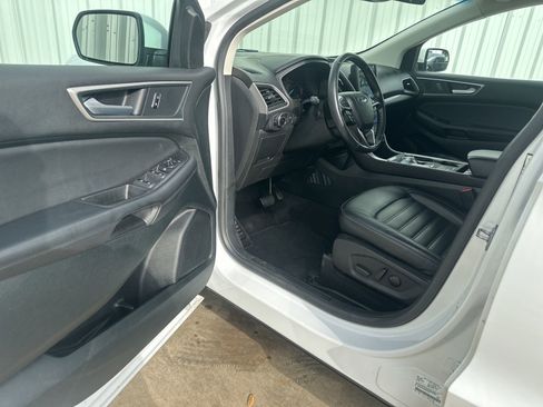 Used 2024 Ford Edge SEL AWD/4WD image 10