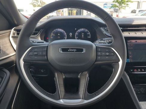 New 2026 Jeep Grand Cherokee L Limited AWD/4WD image 24