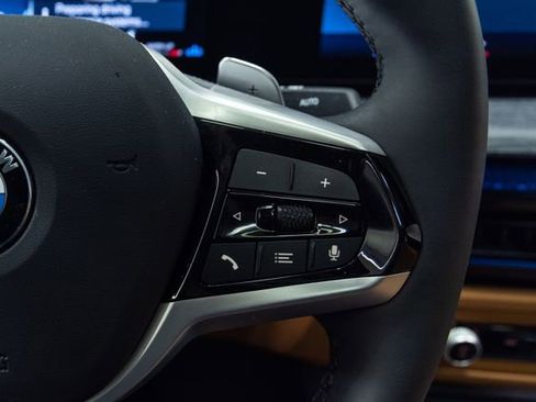 Used 2025 BMW 330i xDrive Sedan w/ Premium Package image 16