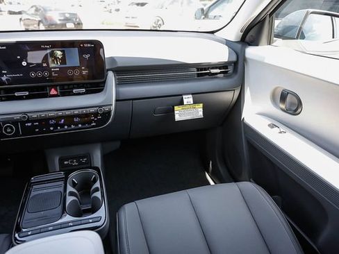 New 2026 Hyundai Ioniq 5 SEL RWD image 18
