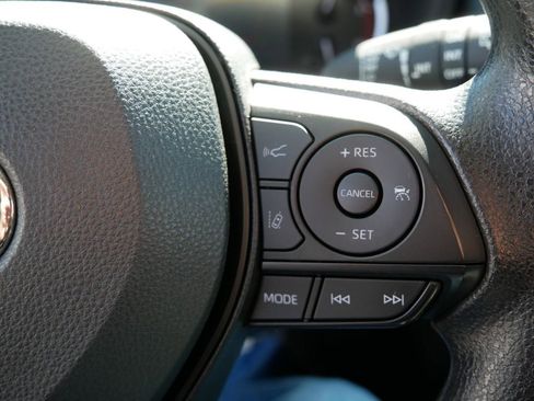 Certified 2025 Toyota RAV4 XLE AWD/4WD image 25