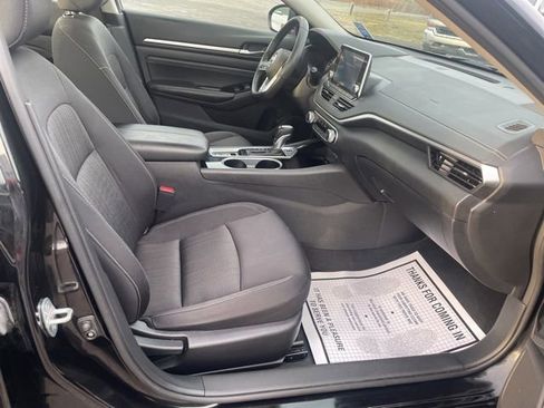 Used 2022 Nissan Altima 2.5 SV w/ SV Premium Package image 24