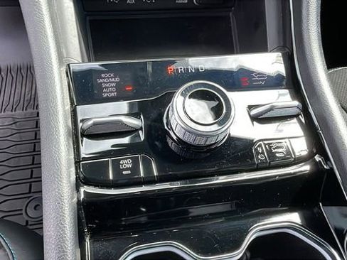 Used 2023 Jeep Grand Cherokee Trailhawk w/ Luxury Tech Group III image 18