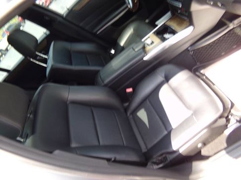 Used 2015 Mercedes-Benz E 350 4MATIC Sedan image 30