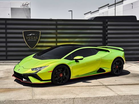 Used 2023 Lamborghini Huracan Tecnica RWD image 5