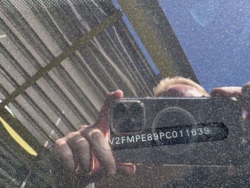 Used 2023 Volkswagen ID.4 Pro S Plus image 43