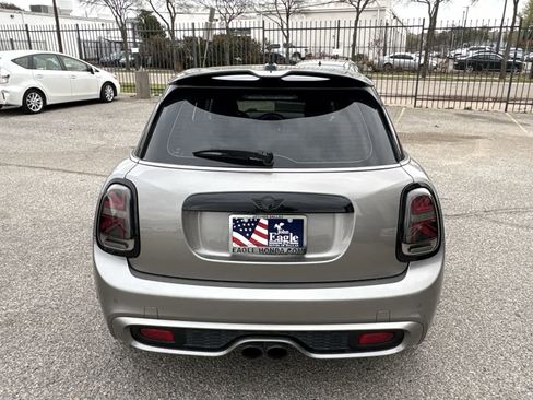 Used 2018 MINI Cooper S image 13